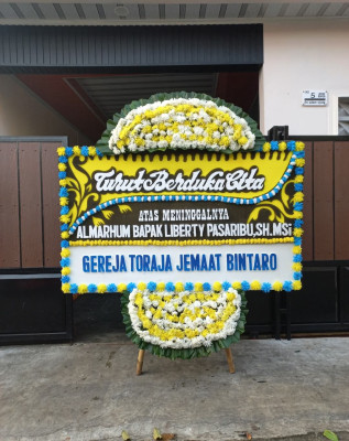 Papan Bunga Duka di Pontolo